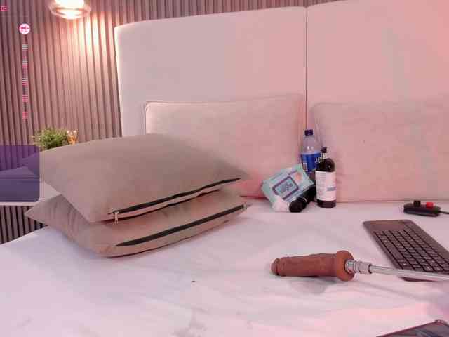 annie-clarkson webcam