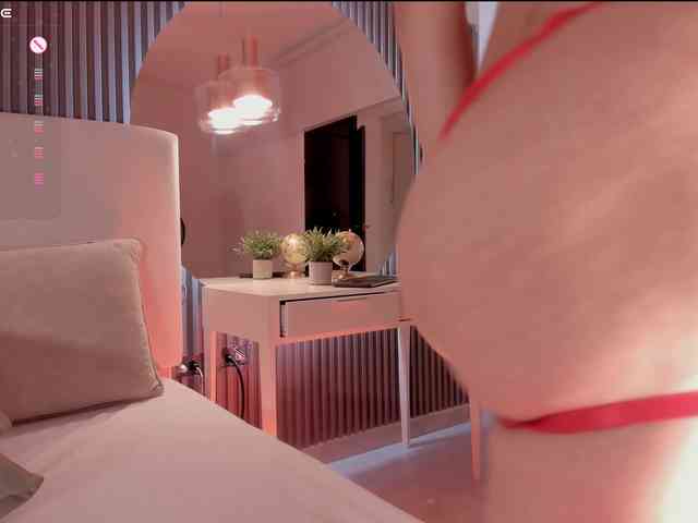 annie-clarkson webcam