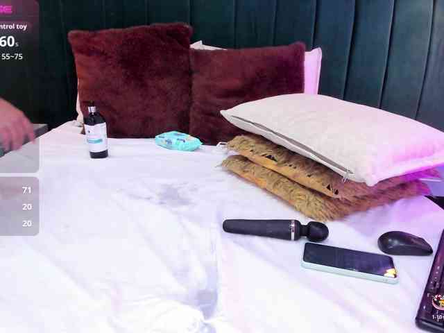 annie-clarkson webcam