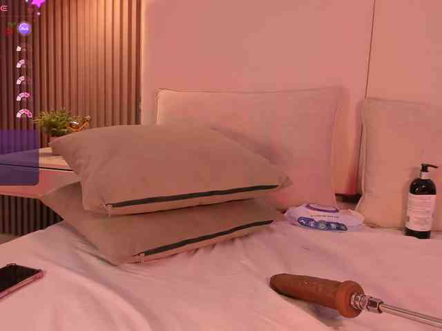 annie-clarkson webcam