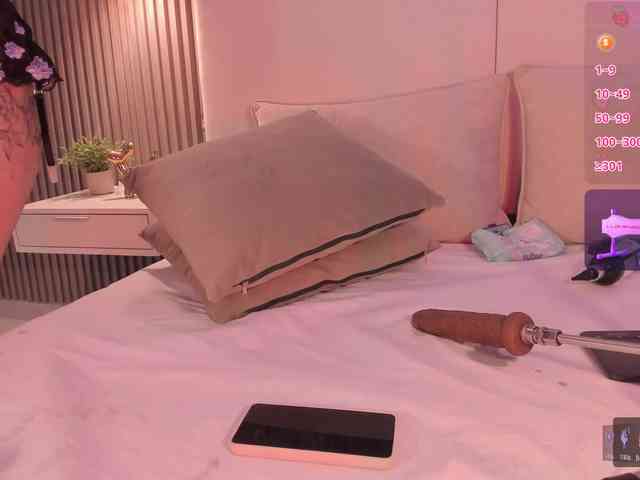 annie-clarkson webcam