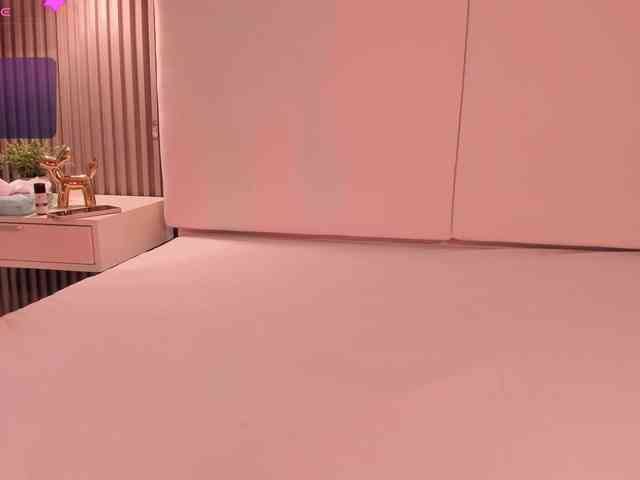 annie-clarkson webcam