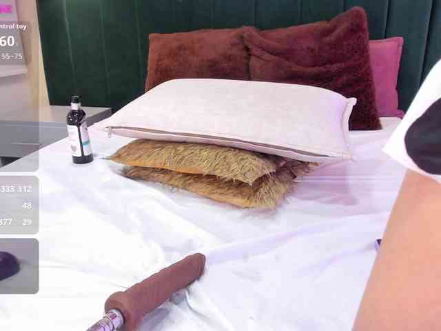 annie-clarkson webcam