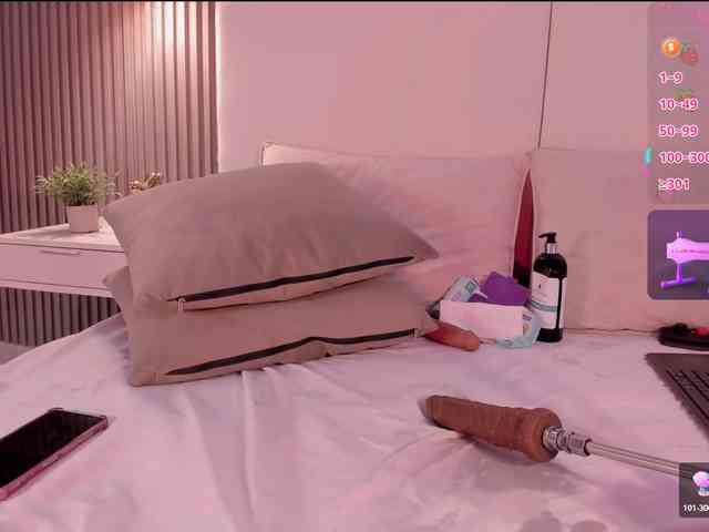 annie-clarkson webcam