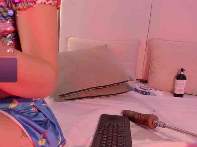 annie-clarkson webcam