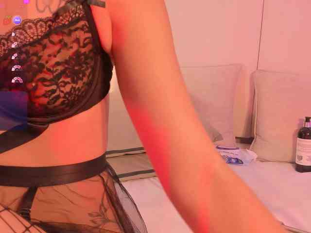 annie-clarkson webcam