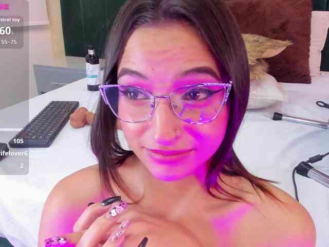 annie-clarkson webcam