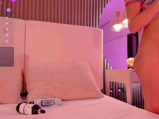 annie-clarkson webcam