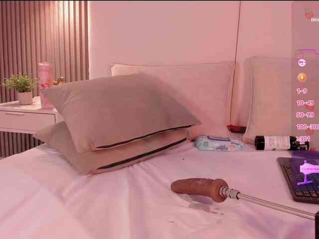 annie-clarkson webcam