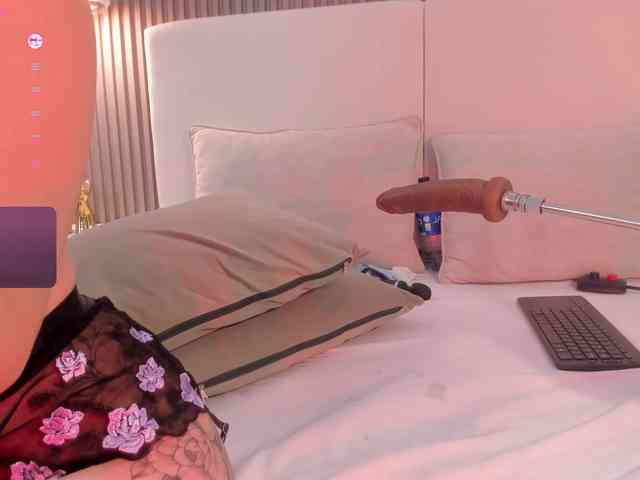 annie-clarkson webcam