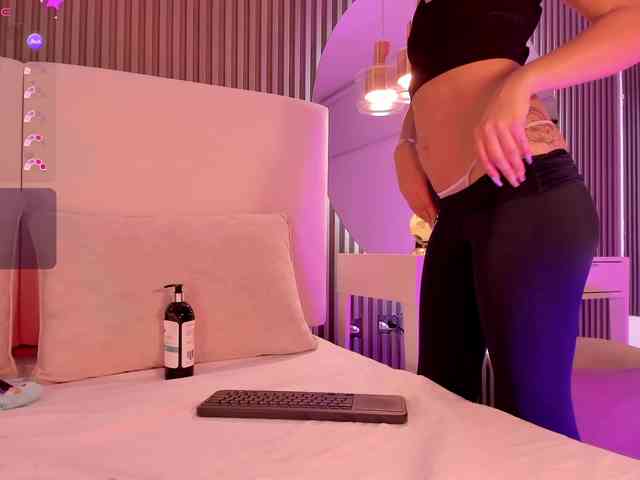 annie-clarkson webcam