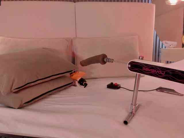 annie-clarkson webcam