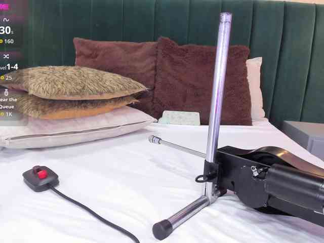 annie-clarkson webcam