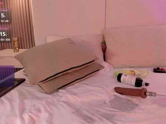 annie-clarkson webcam