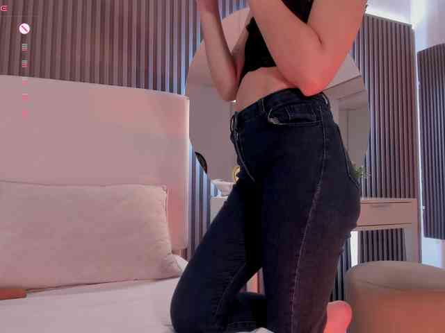 annie-clarkson webcam