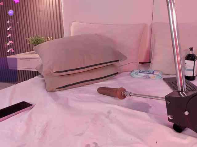 annie-clarkson webcam