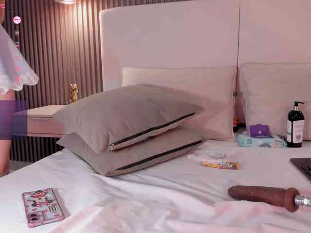 annie-clarkson webcam