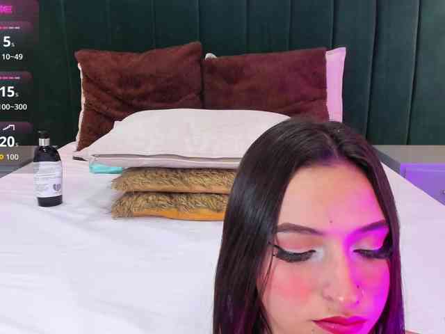 annie-clarkson webcam