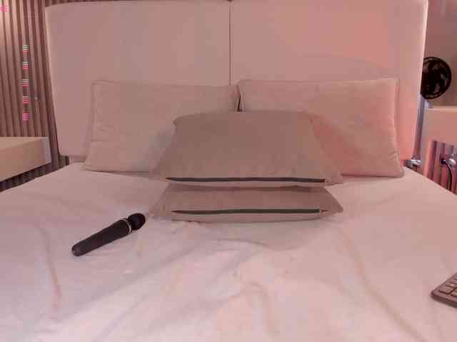 annie-clarkson webcam