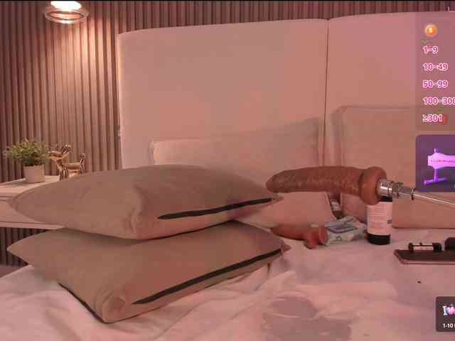 annie-clarkson webcam