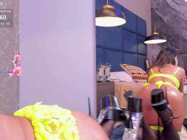 LindaSelena webcam