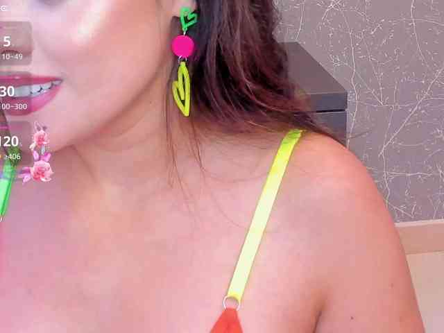 LindaSelena webcam
