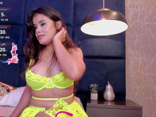 LindaSelena webcam