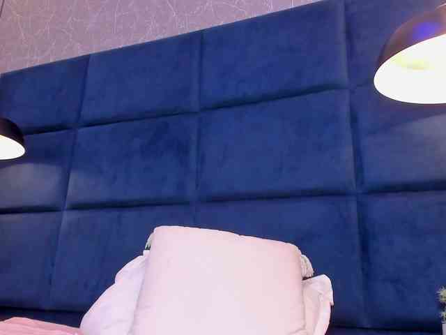LindaSelena webcam