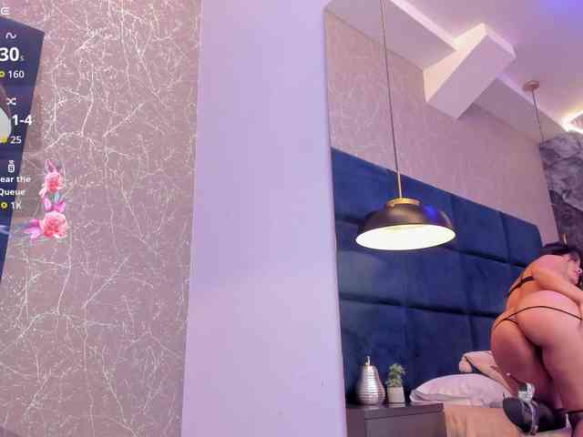 LindaSelena webcam