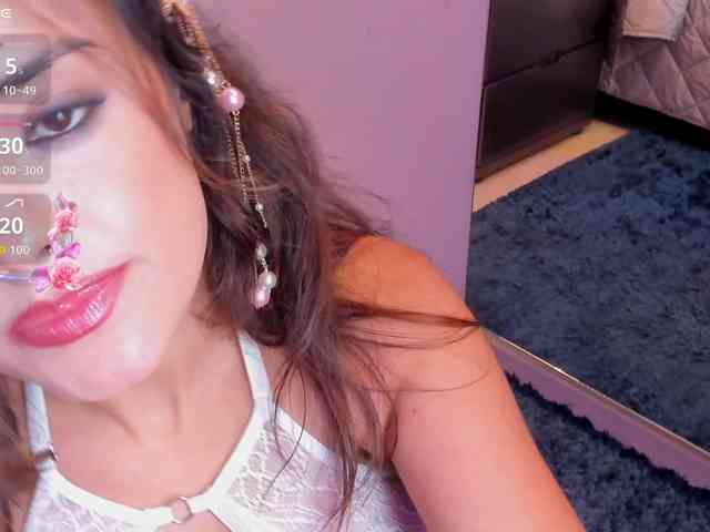LindaSelena