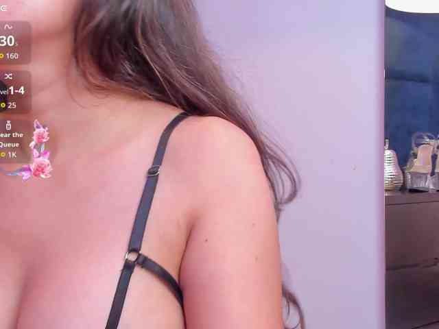 LindaSelena webcam