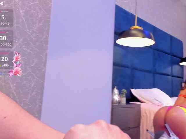 LindaSelena webcam