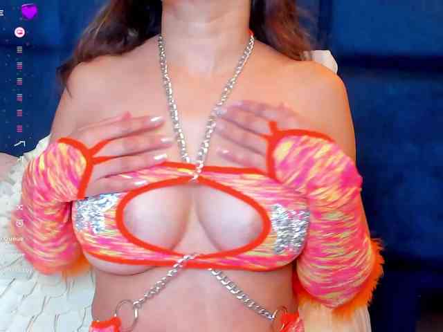 LindaSelena LindaSelena