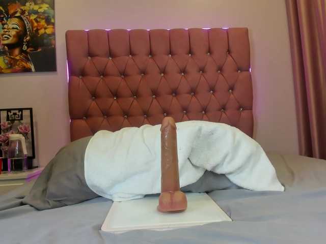 Bbypanther's BongaCams show and profile