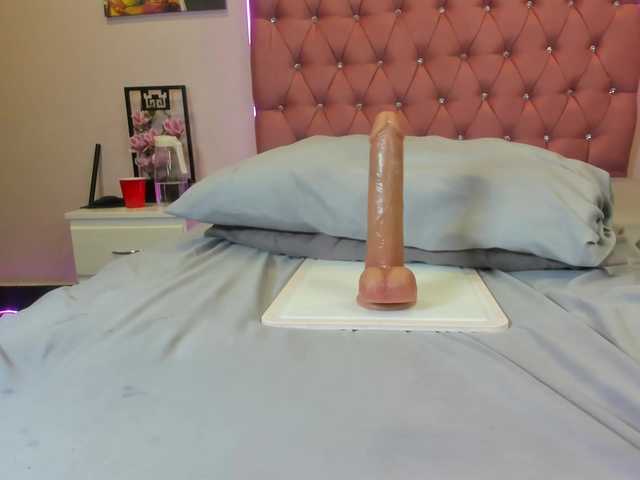 Bbypanther's BongaCams show and profile