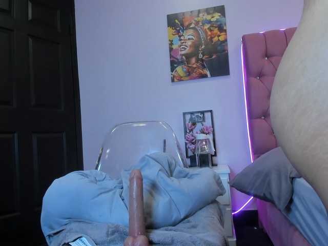 Bbypanther's BongaCams show and profile