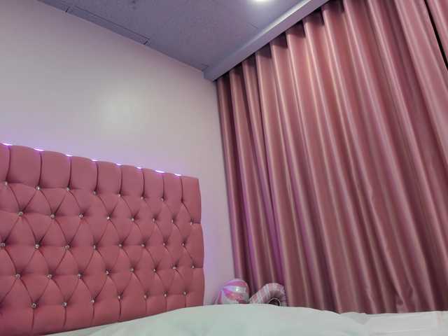 Bbypanther's BongaCams show and profile