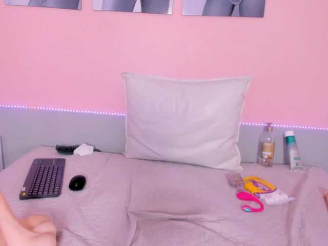 Stefany-gonzales live cam profile