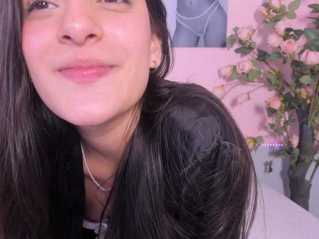 Stefany-gonzales live cam profile