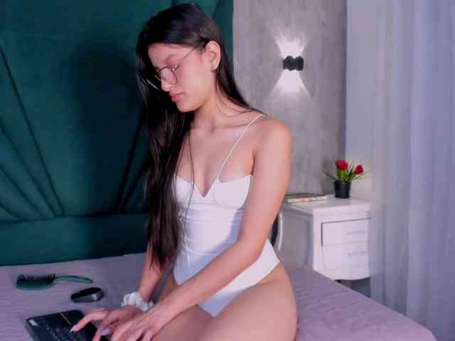 Stefany-gonzales webcam