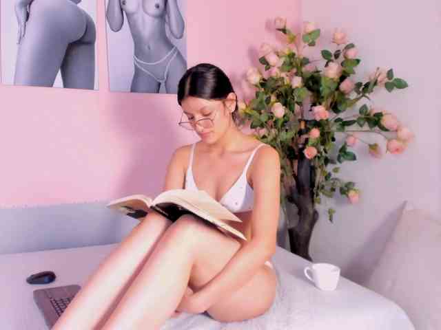 Stefany-gonzales webcam