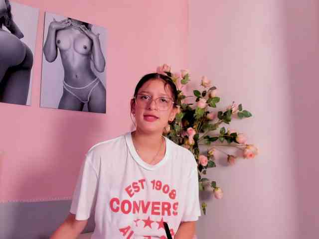 Stefany-gonzales webcam