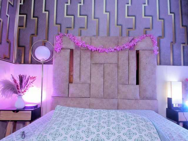 luna-maisonn's BongaCams show and profile