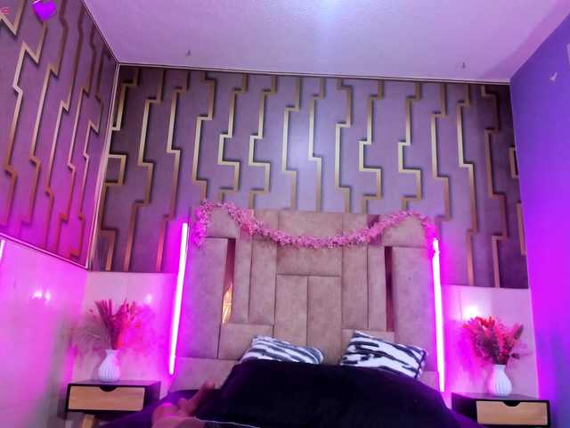 luna-maisonn's BongaCams show and profile