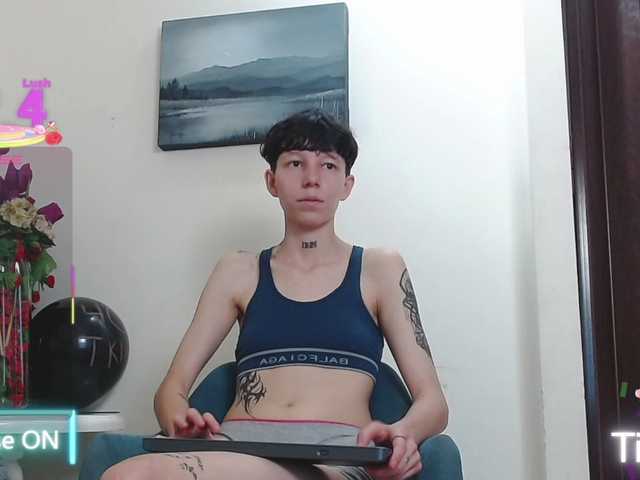 LiamBrown09's BongaCams show and profile