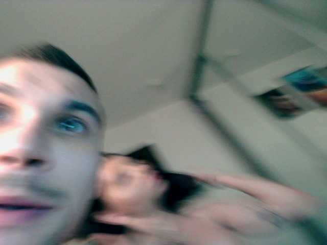 0-CRAZYCUPLE-0's BongaCams show and profile