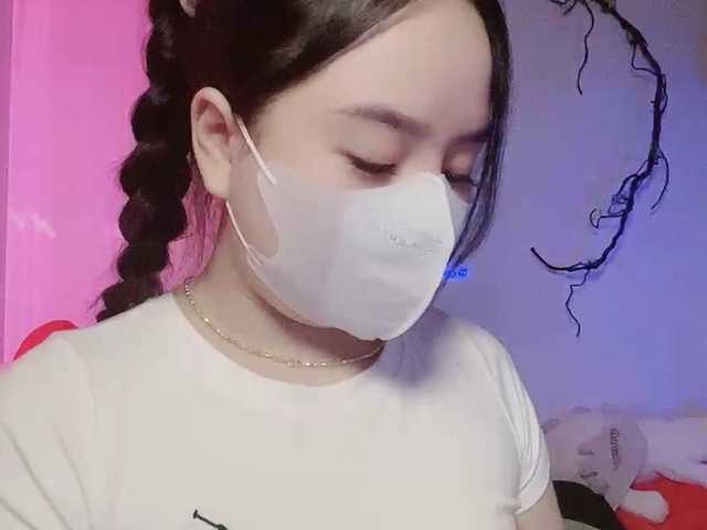 Sralet20 Live Cam on BongaCams