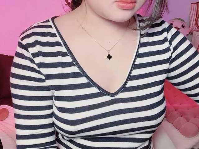 Sralet20's BongaCams show and profile