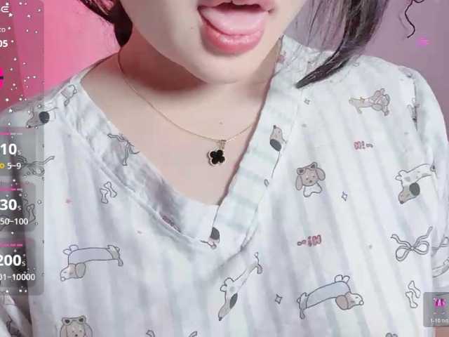 Sralet20's BongaCams show and profile