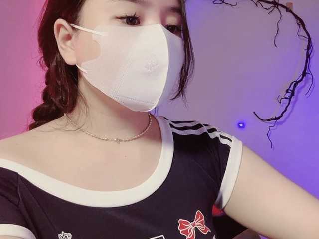 Sralet20's BongaCams show and profile